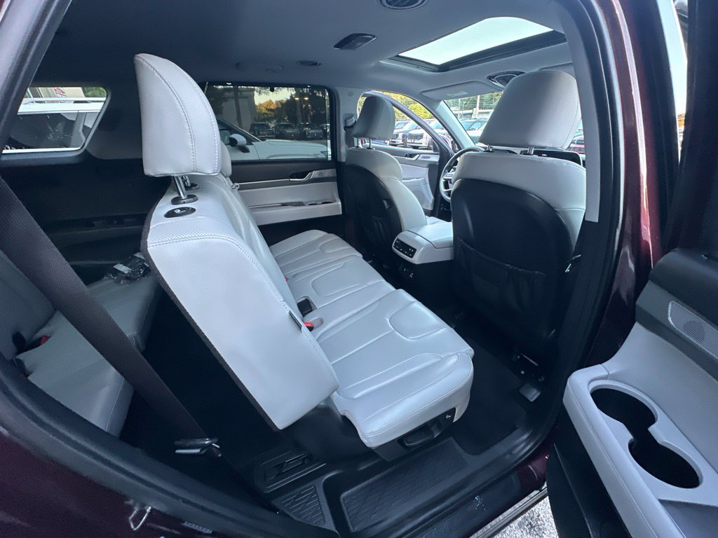 Used 2023 Hyundai Palisade SEL AWD/4WD image 32