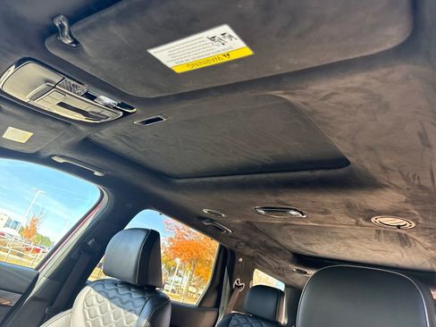 Used 2021 Hyundai Palisade Calligraphy w/ Cargo Package image 25