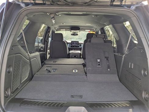 Used 2023 Chevrolet Tahoe LS image 12
