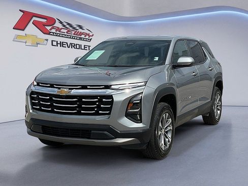 Used 2026 Chevrolet Equinox LT w/ Convenience Package II FWD image 1