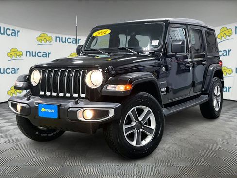 Used 2022 Jeep Wrangler Unlimited Sahara w/ Cold Weather Group image 3