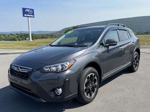 Used 2022 Subaru Crosstrek 2.0i Premium w/ Moonroof Package AWD/4WD image 10