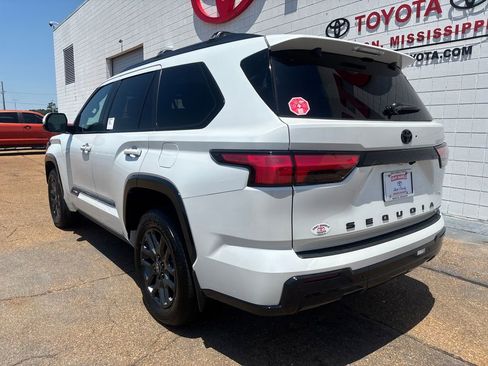 New 2026 Toyota Sequoia Platinum AWD/4WD image 6