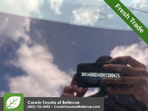 Used 2022 Nissan Sentra SR w/ Electronics Package FWD image 11