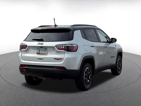 Used 2025 Jeep Compass Trailhawk image 14