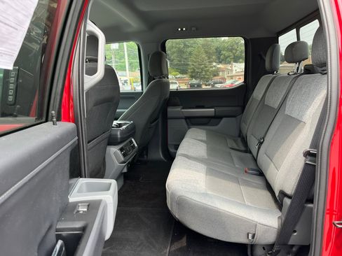 Certified 2022 Ford F150 XLT w/ Equipment Group 301A Mid image 15