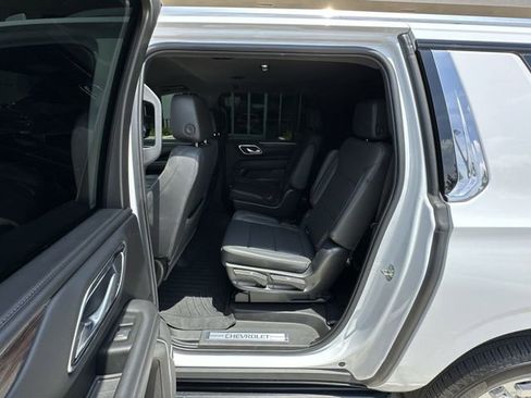 Certified 2022 Chevrolet Suburban LT RWD image 28