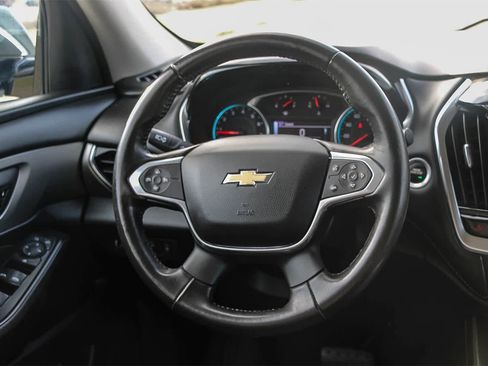 Used 2018 Chevrolet Traverse LT image 15