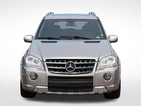 Used 2009 Mercedes-Benz ML 63 AMG 4MATIC image 9