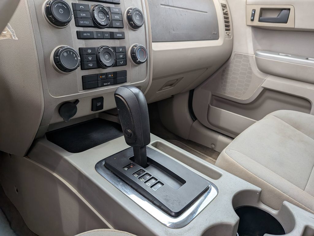 Used 2012 Ford Escape XLT FWD image 26