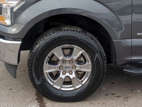 Used 2017 Ford F150 XLT w/ Equipment Group 302A Luxury image 19