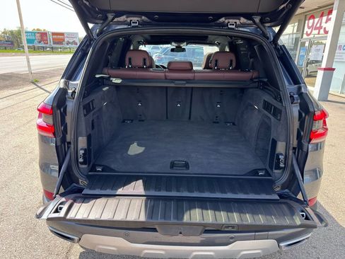 Used 2019 BMW X5 xDrive40i w/ Executive Package AWD/4WD image 42