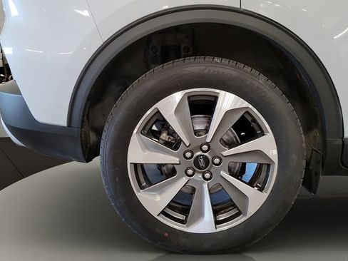 Used 2025 Ford Escape Platinum AWD/4WD image 11