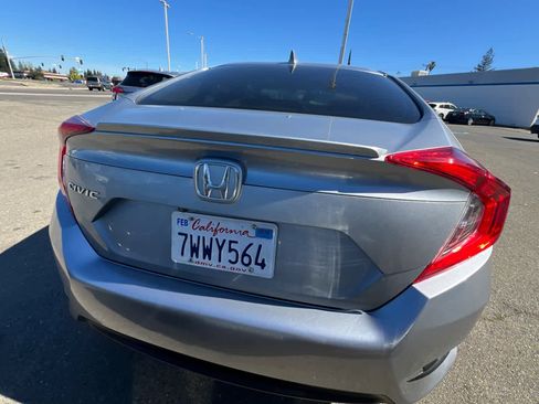 Used 2017 Honda Civic EX-L image 5