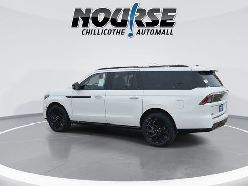 New 2025 Lincoln Navigator L Reserve w/ Jet Appearance Package image 6