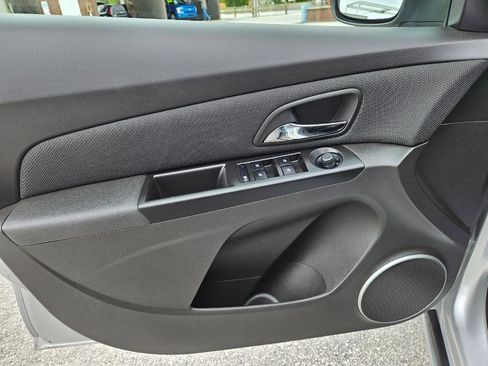 Used 2011 Chevrolet Cruze Eco FWD image 11