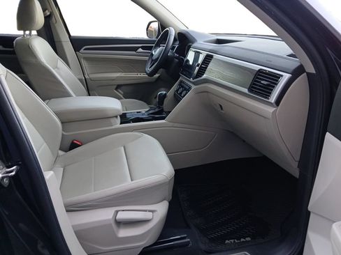 Used 2022 Volkswagen Atlas SE FWD image 24