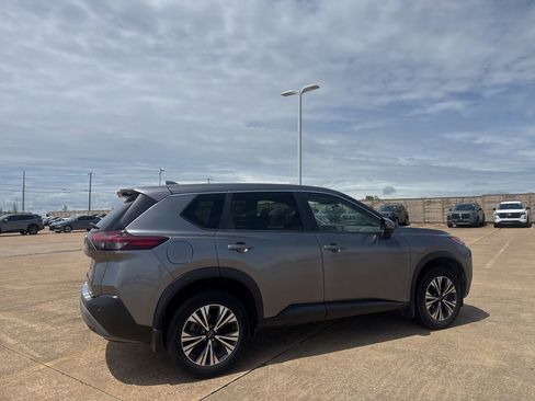 Certified 2023 Nissan Rogue SV FWD image 21