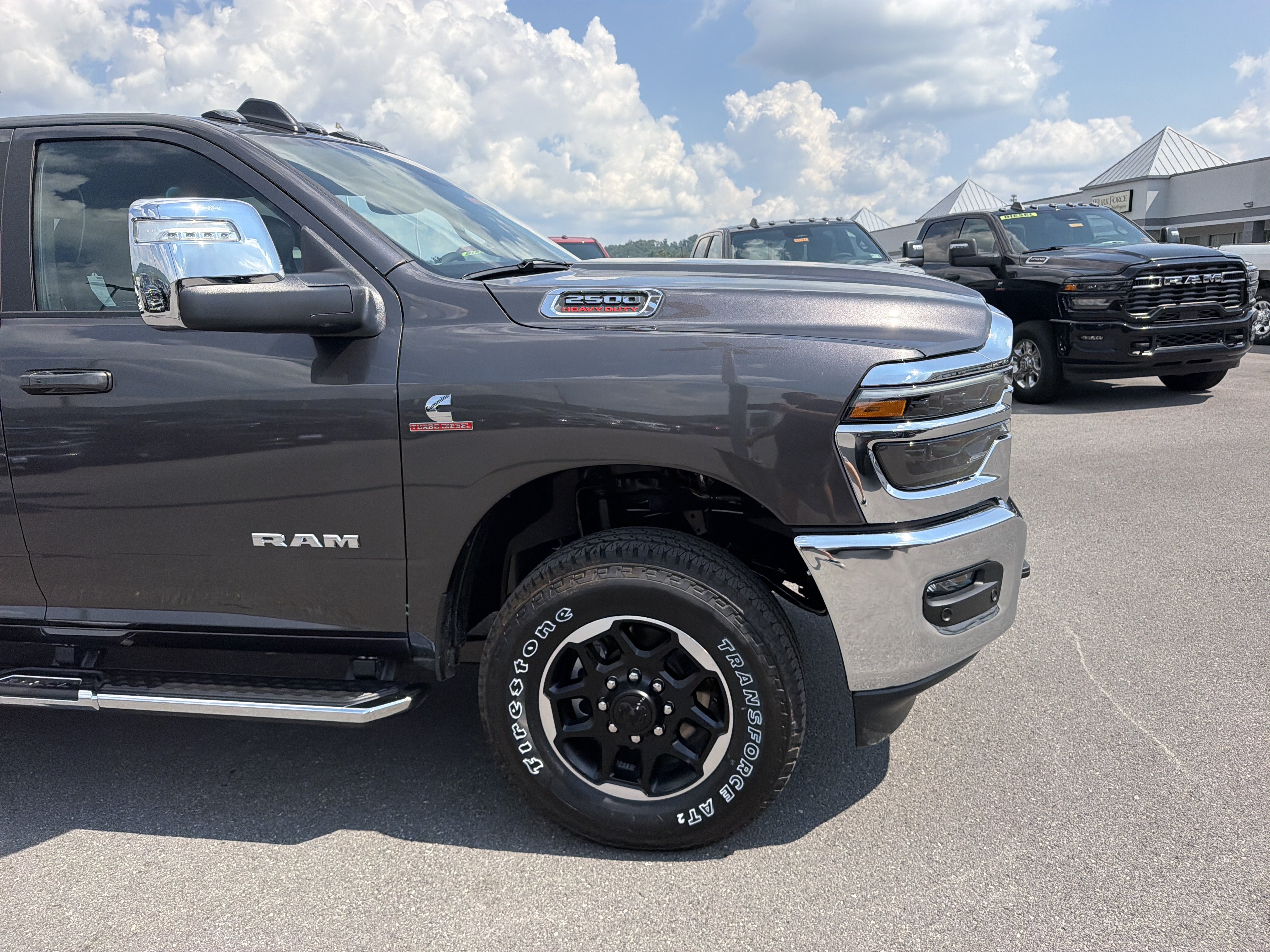 New 2027 RAM 2500 Laramie AWD/4WD image 4