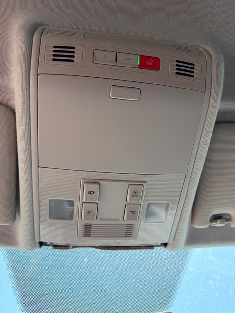 Used 2021 Volkswagen Tiguan S FWD image 18