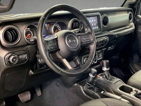 Used 2022 Jeep Wrangler Unlimited Sport AWD/4WD image 18