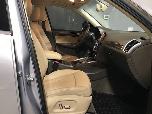 Used 2016 Audi Q5 2.0T Premium image 13