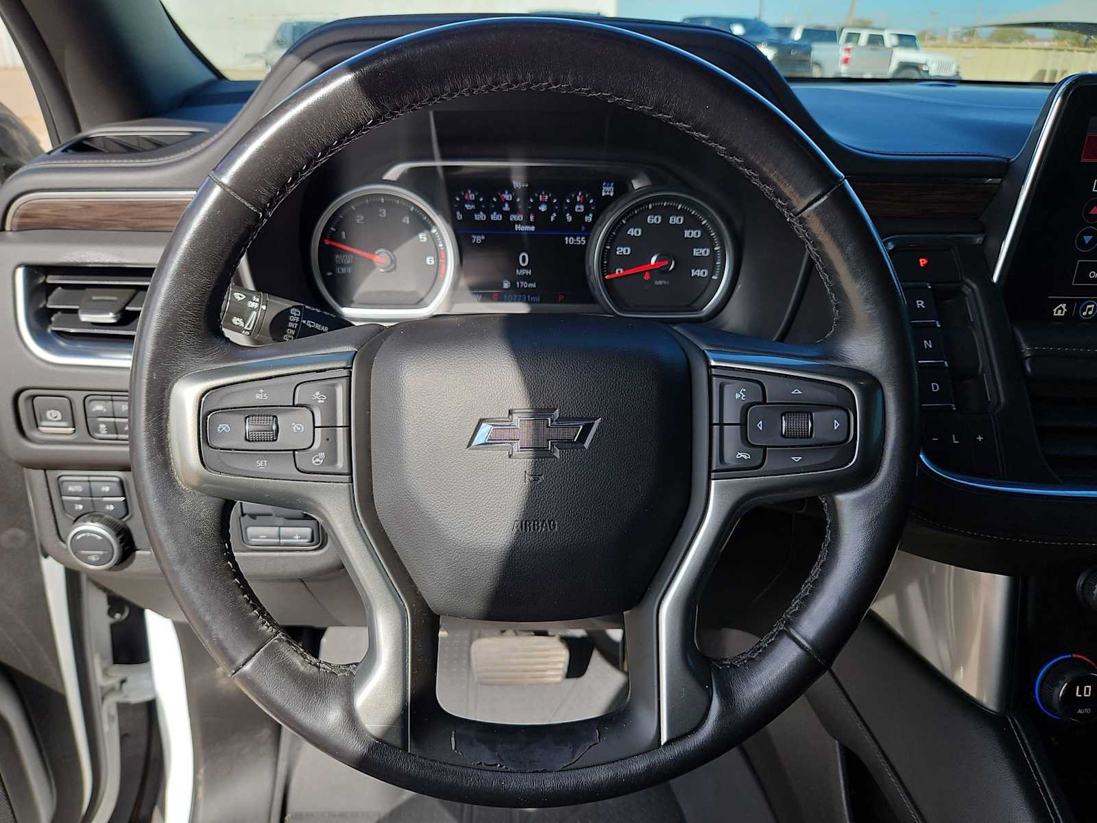 Used 2021 Chevrolet Tahoe Z71 w/ Z71 Off-Road Package AWD/4WD image 19
