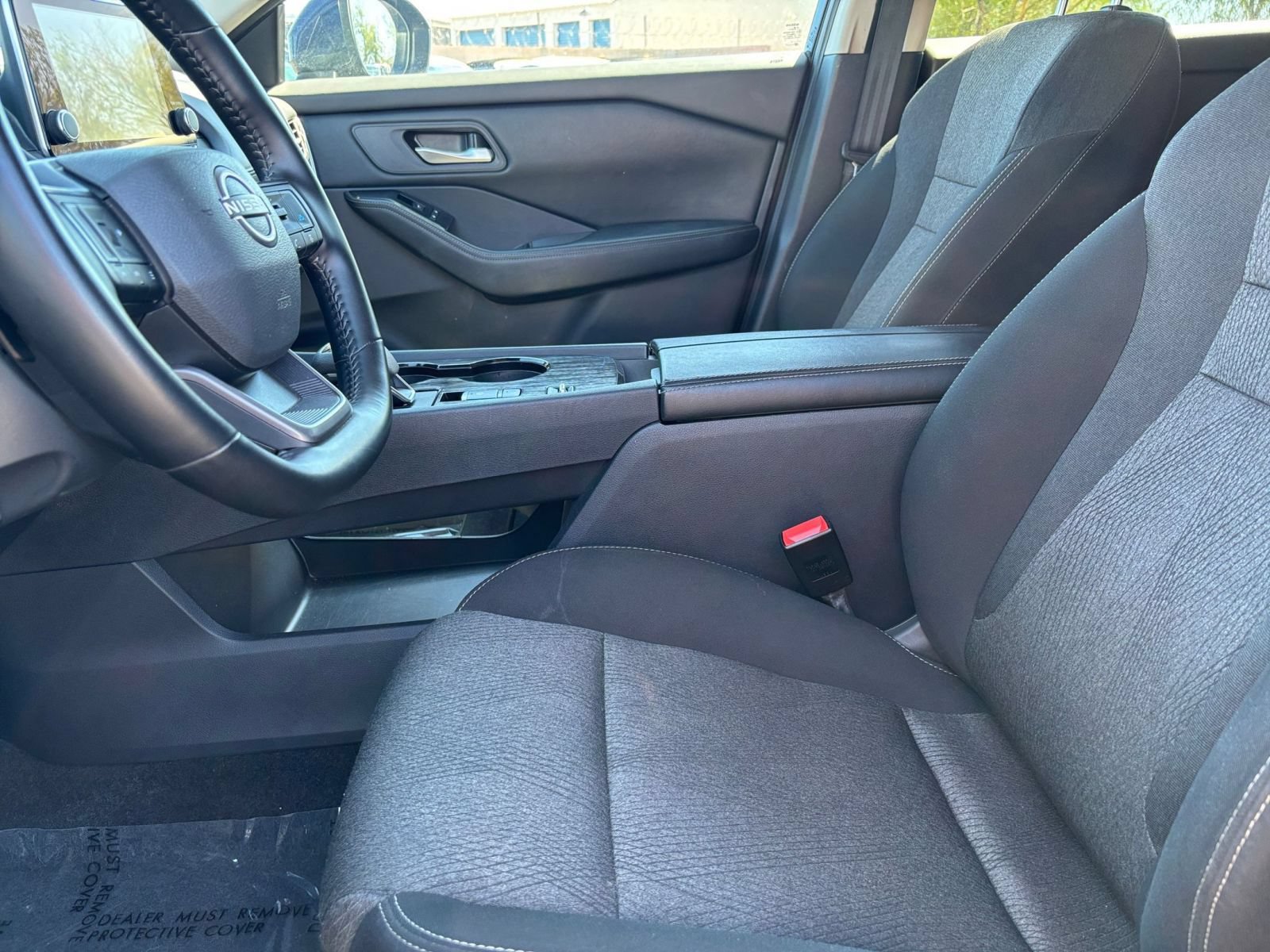 Used 2025 Nissan Rogue SV FWD image 28