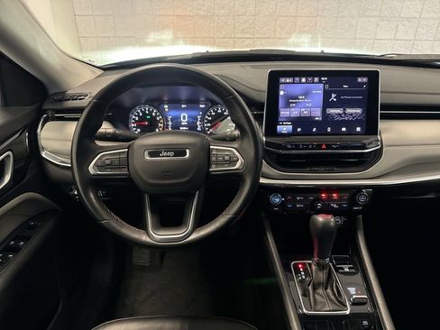 Used 2022 Jeep Compass Limited AWD/4WD image 11