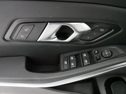 Used 2024 BMW 330i xDrive Sedan image 19