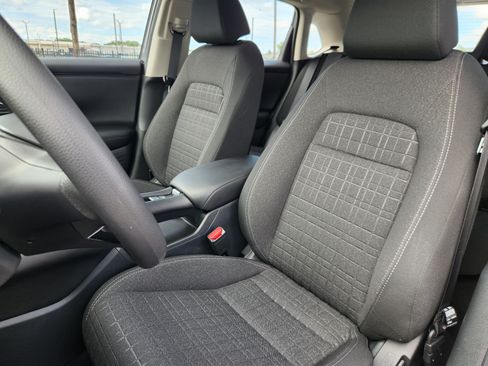 Certified 2025 Honda HR-V LX image 7