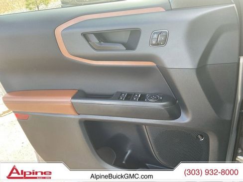 Used 2023 Ford Bronco Sport Outer Banks w/ Tech Package image 19