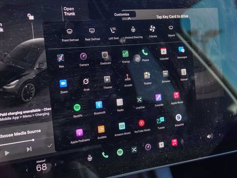 Used 2022 Tesla Model Y Long Range image 20