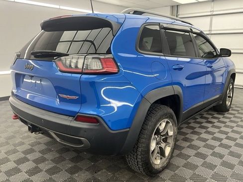 Used 2019 Jeep Cherokee Trailhawk image 23
