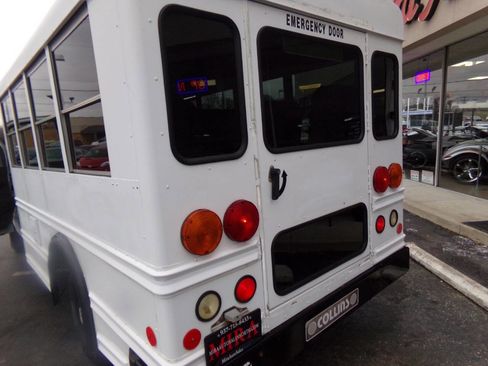 Used 2007 Chevrolet Express 3500 w/ School Bus Package image 40