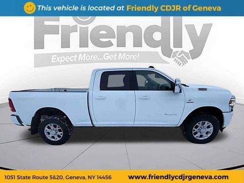 Used 2024 RAM 2500 Laramie AWD/4WD image 4