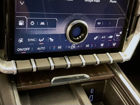 Used 2025 GMC Acadia Denali w/ Super Cruise Package image 24