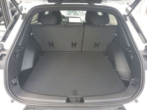 New 2026 Chevrolet Equinox EV LT image 8