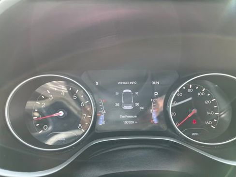 Used 2019 Jeep Compass Limited image 34