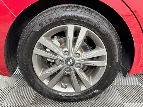 Used 2018 Hyundai Elantra SEL image 56