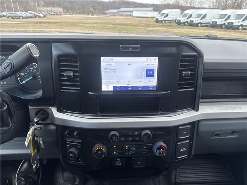 New 2026 Ford F550 4x4 Supercab Super Duty image 15