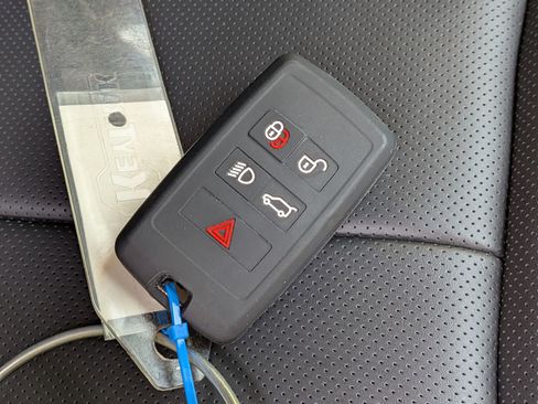 Used 2025 Land Rover Range Rover Sport Autobiography AWD/4WD image 38