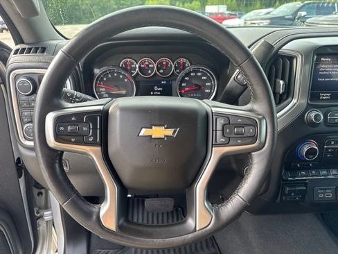 Used 2021 Chevrolet Silverado 1500 LT w/ Convenience Package II AWD/4WD image 15