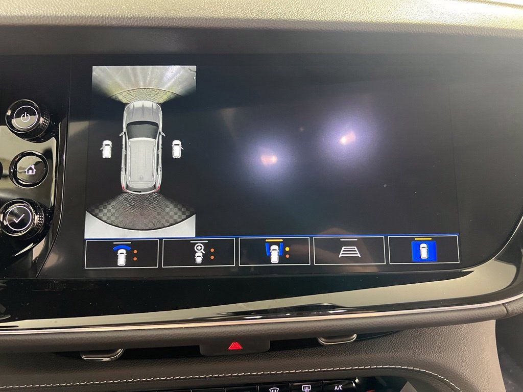 Certified 2023 Buick Envision Avenir AWD/4WD image 31