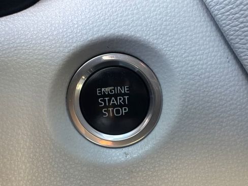 Certified 2023 Toyota Corolla SE image 35