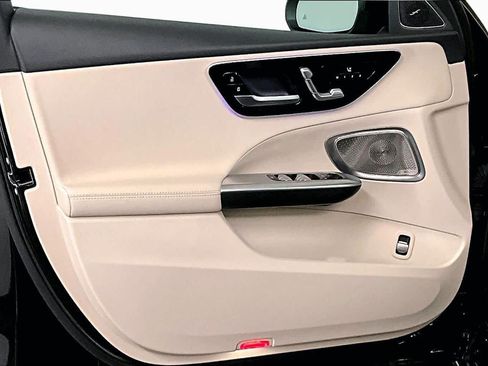 Certified 2024 Mercedes-Benz C 300 4MATIC Sedan image 22