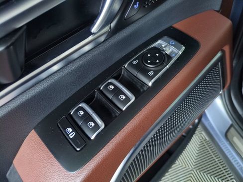 Used 2024 Kia Telluride SX AWD/4WD image 11