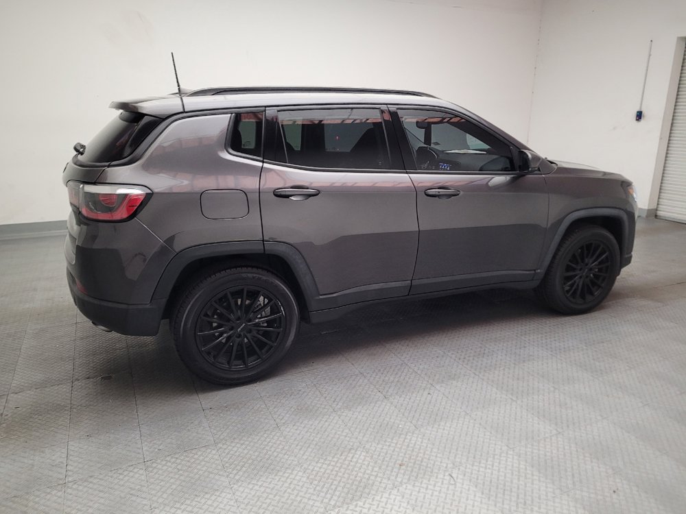 Used 2018 Jeep Compass Limited w/ Navigation Group FWD image 10