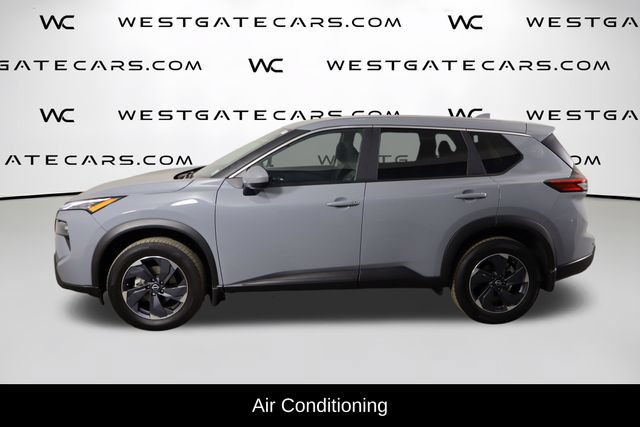Used 2026 Nissan Rogue SV FWD image 5