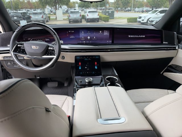 Certified 2025 Cadillac Escalade Sport w/ LPO, Floor Liner Package AWD/4WD image 13